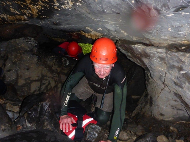  Espeleología es muy divertido 